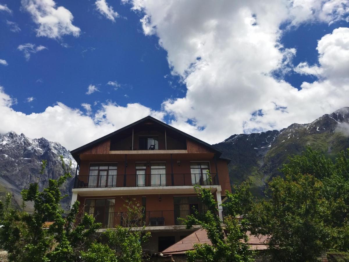 Discover Kazbegi Hotel Buitenkant foto